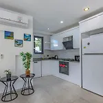 Casa Rosa Luxury W Heated Pool 贝莱克
