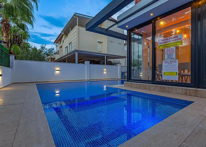 Casa Rosa Luxury W Heated Pool Villa *