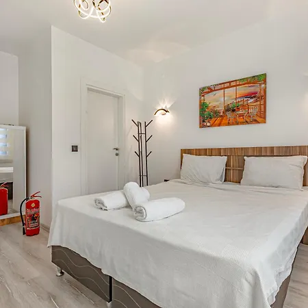 Casa Rosa Luxury W Heated Pool Vilă