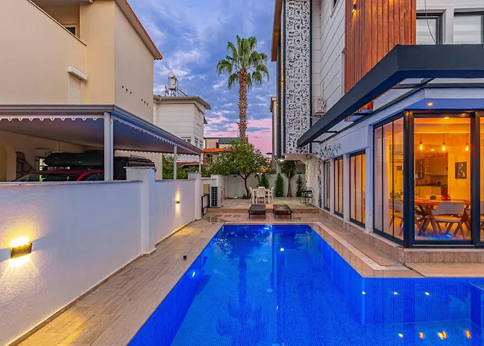 Casa Rosa Luxury W Heated Pool Villa
