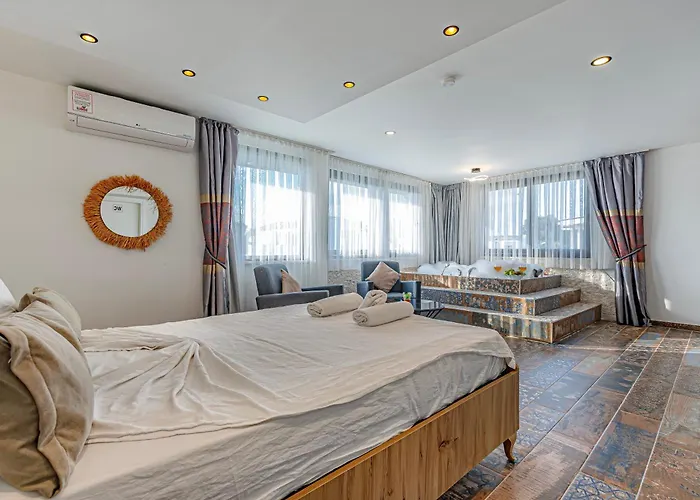 Casa Rosa Luxury W Heated Pool Villa *