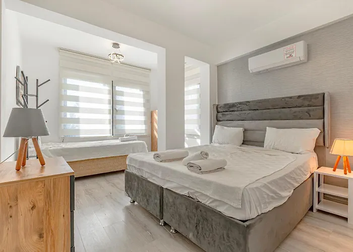 Casa Rosa Luxury W Heated Pool Villa