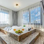 Casa Rosa Luxury W Heated Pool וילה באלאק