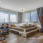 וילה Casa Rosa Luxury W Heated Pool באלאק
